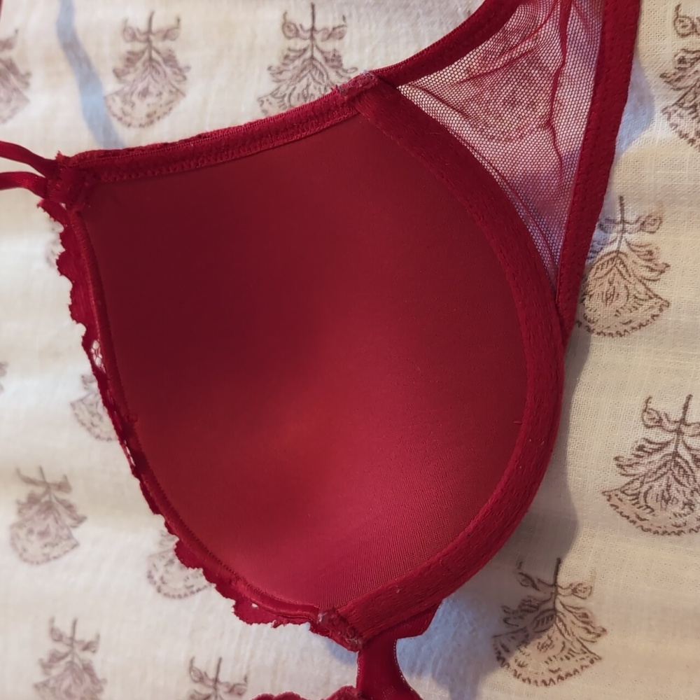 Victoria secret red lace push up bra - Picture 6 of 9